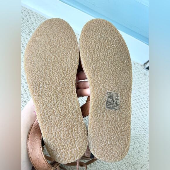 Free People NWOB Merida Gladiator Sandal brown leather flat Bohemian Summer 39 - Picture 7 of 7